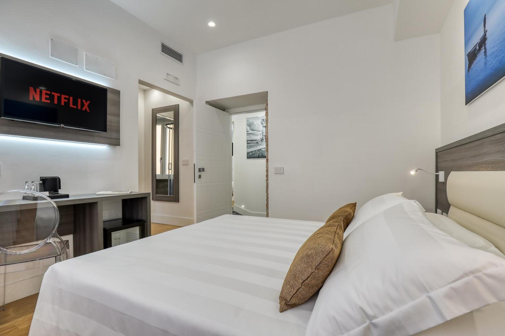 Gallery Suite 奇维塔韦基亚 客房 照片